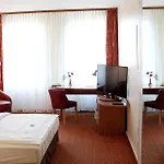 Hotel Mercator Itzehoe-klosterforst 4*
