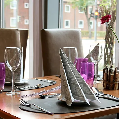 Mercator Itzehoe-klosterforst 4*