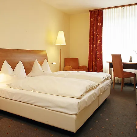 Mercator Itzehoe-klosterforst Hotel 4*