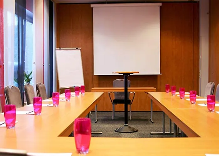 Hotel Mercator Itzehoe-klosterforst 4*